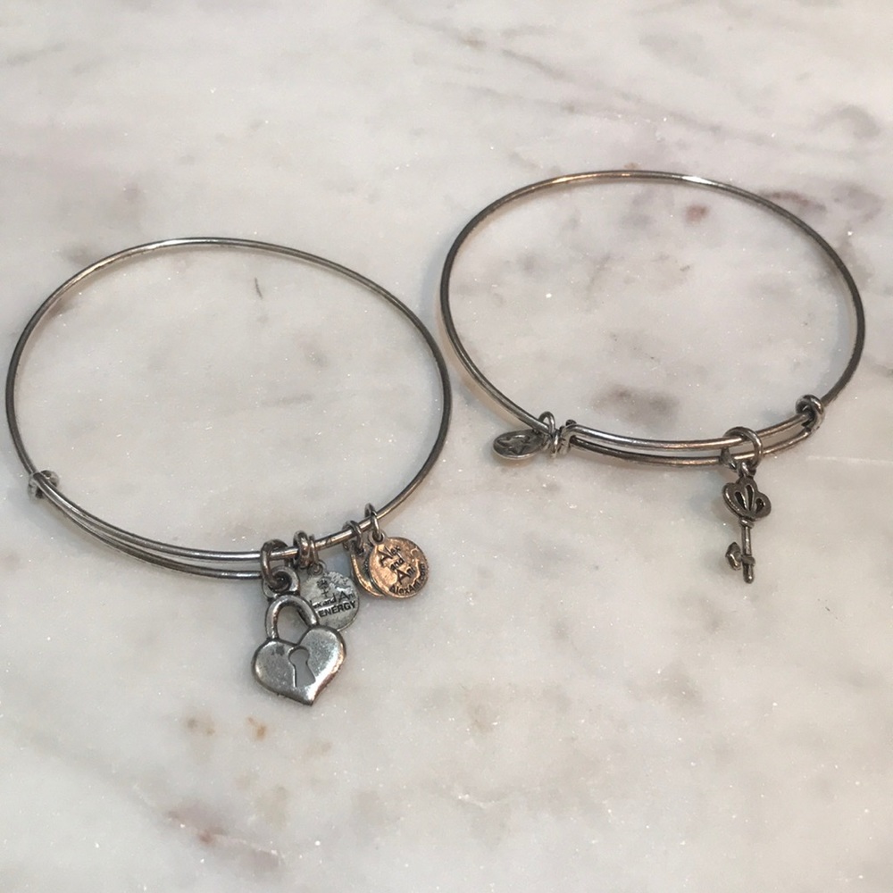Alex and ani heart and key bracelet